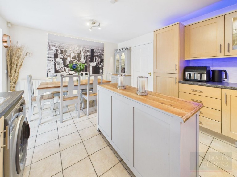 Images for Little Connery Leys, Birstall, Leicestershire