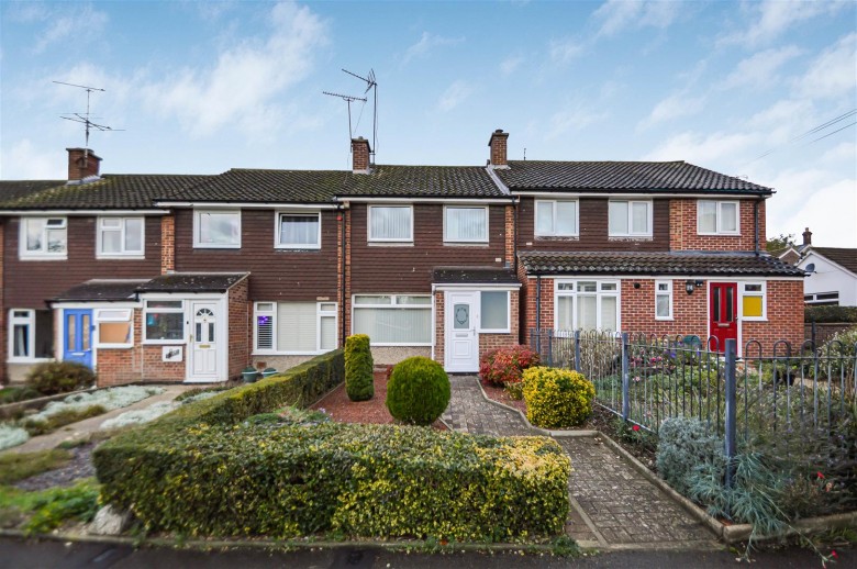 Click the photo for more details of Elmhurst Close, Haverhill