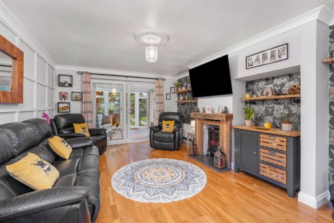 Click the photo for more details of Orchard Way, Kings Sutton, Banbury