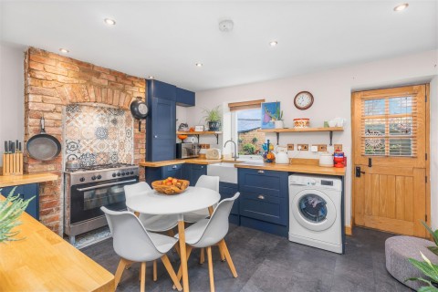 Click the photo for more details of Queen Street, Middleton Cheney