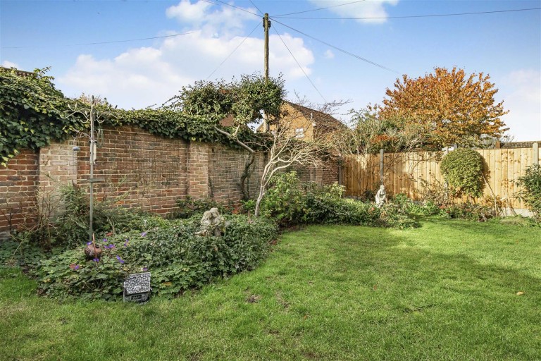 Images for St. Mary's Walk, Steeple Bumpstead, Haverhill
