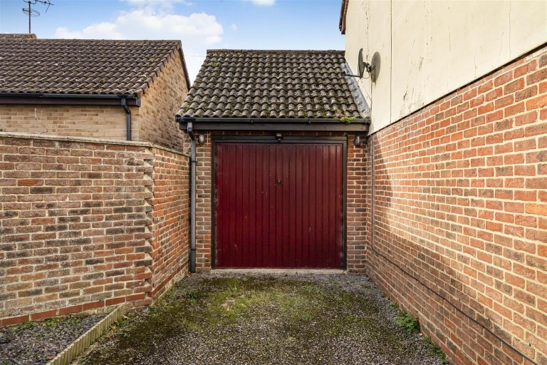 Images for St. Mary's Walk, Steeple Bumpstead, Haverhill