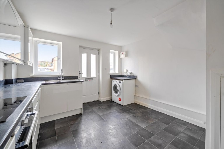 Images for Johnson Avenue, Brackley, NN13