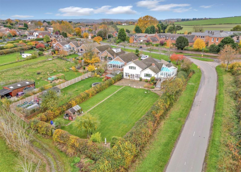 Click the photo for more details of Austrey Road, Warton, B79