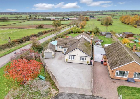 Click the photo for more details of Austrey Road, Warton, B79