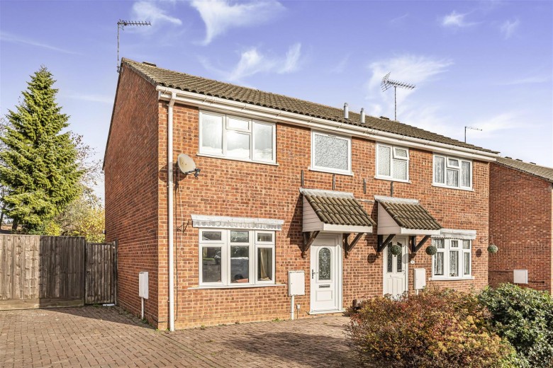 Click the photo for more details of Balliol Road, Daventry, NN11