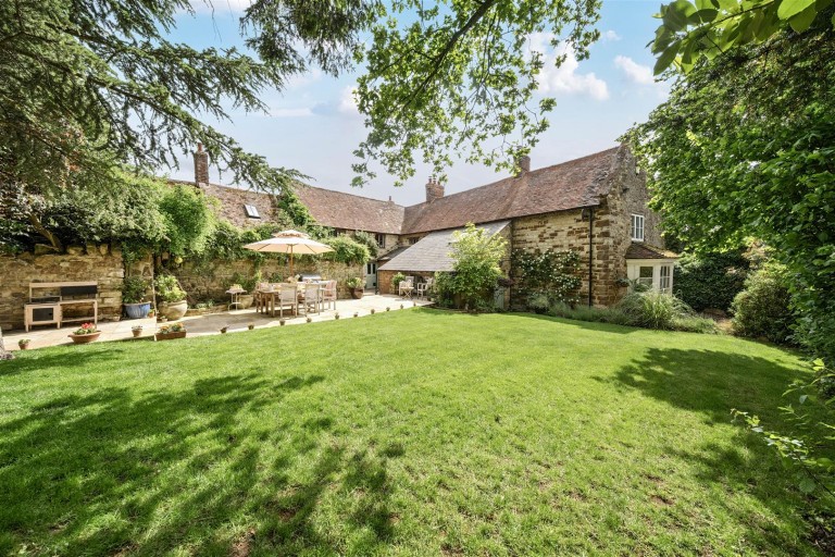 Images for Northampton Road, Blisworth, NN7