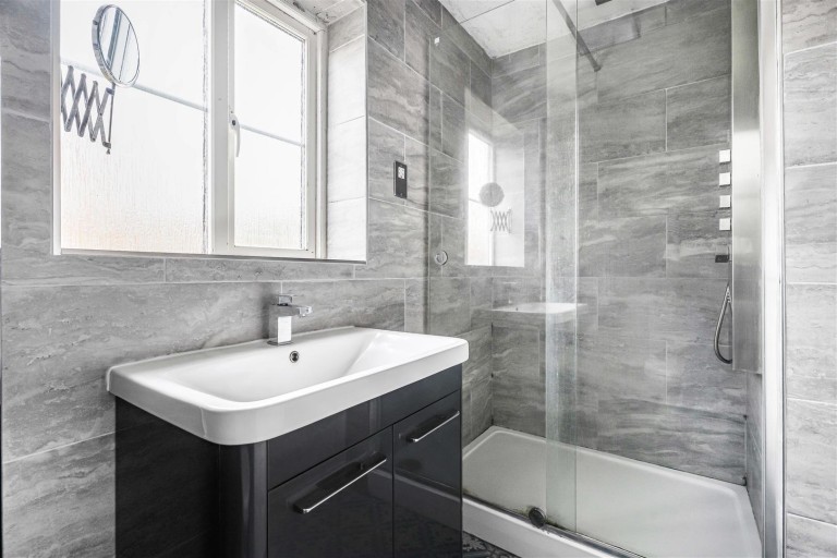 Images for Farnborough Drive, Daventry, NN11