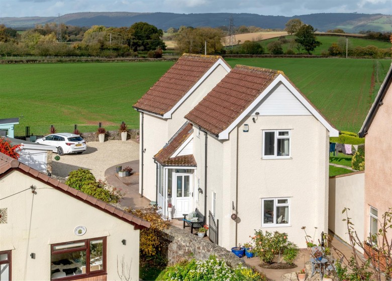 Click the photo for more details of Hillfarrance, Taunton