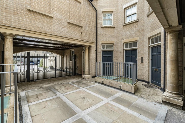 Images for Victoria Street, Cambridge