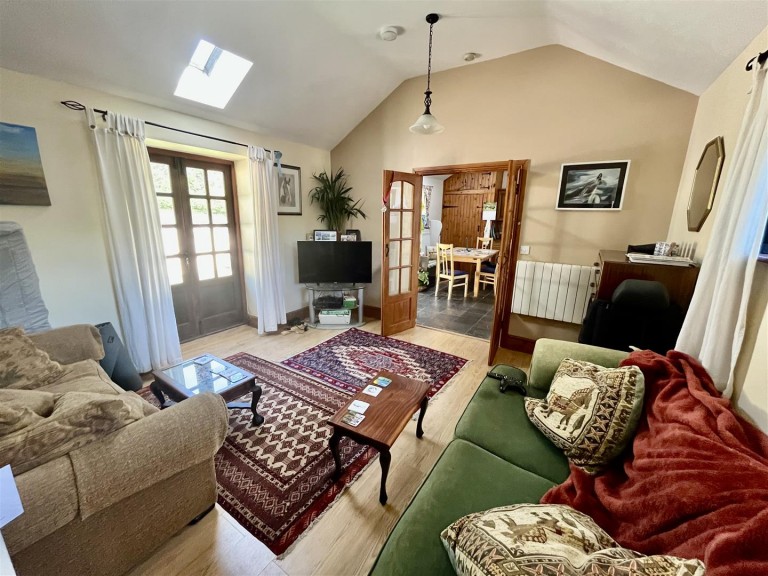 Images for Honeycombe Farm, Broadwindsor, Beaminster