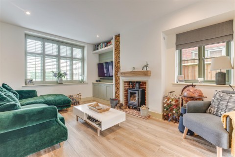 Click the photo for more details of Thorpe Lea Close, Great Chesterford, Saffron Walden