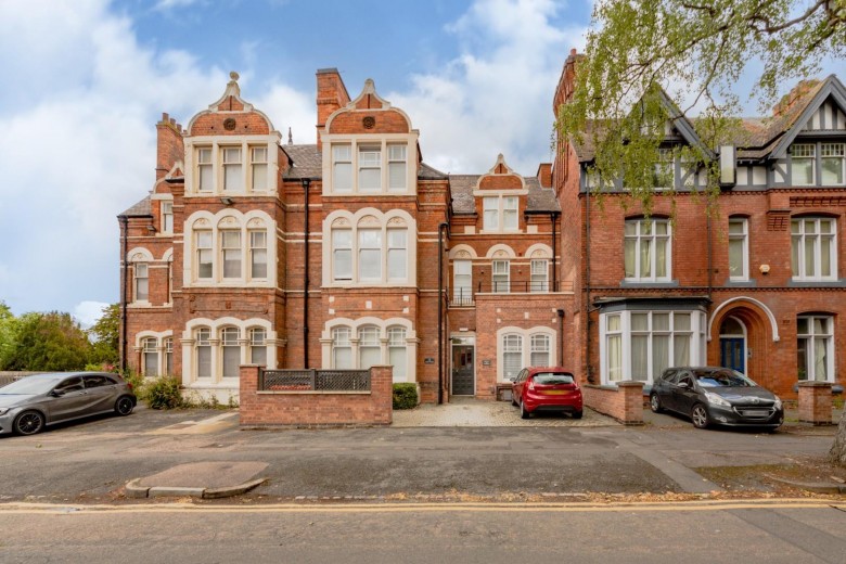 Click the photo for more details of West Walk, Leicester