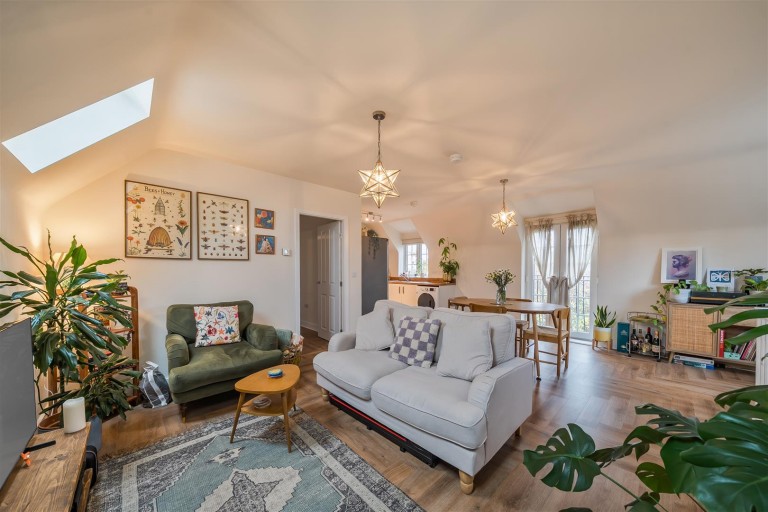 Images for Rotary Close, Houlton, Rugby