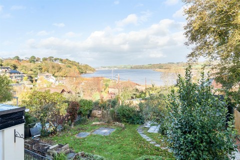 Click the photo for more details of Limers Lane, Northam