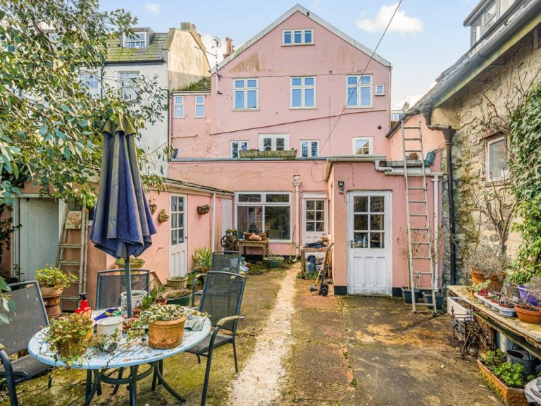 Images for 52 Broad Street, Lyme Regis