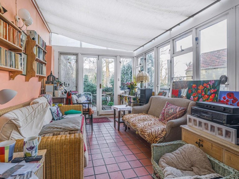 Images for 52 Broad Street, Lyme Regis