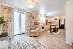 Images for Stratford Road, Roade, NN7