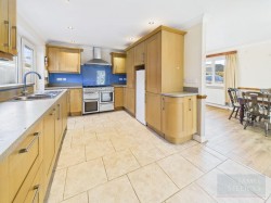 Images for Fleetwood Gardens, Market Harborough