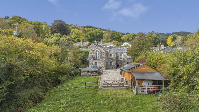 Images for Middlewood, North Hill, Launceston | 1 Acre