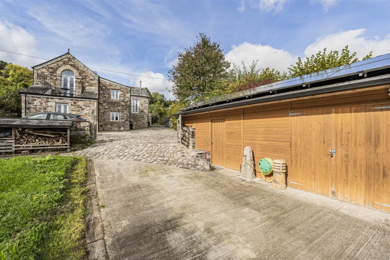 Images for Middlewood, North Hill, Launceston | 1 Acre