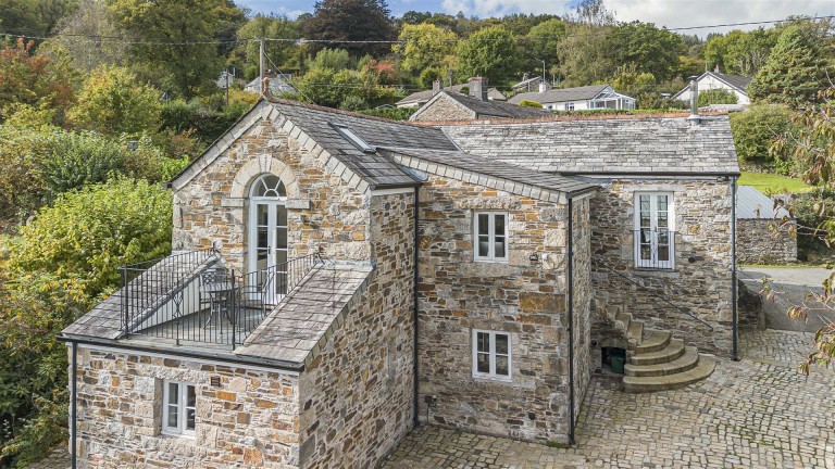 Images for Middlewood, North Hill, Launceston | 1 Acre