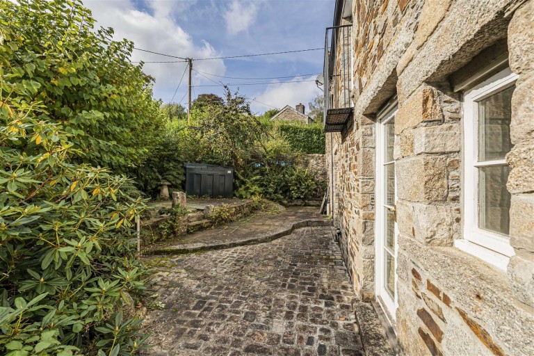 Images for Middlewood, North Hill, Launceston | 1 Acre