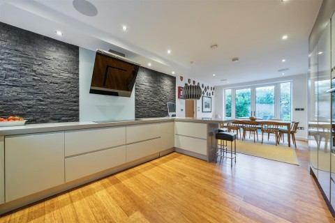 Click the photo for more details of The Crescent, Crapstone, Yelverton