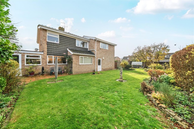 Images for Bradden Way, Greens Norton, NN12