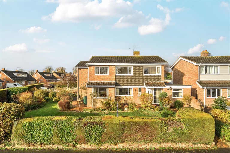 Images for Bradden Way, Greens Norton, NN12