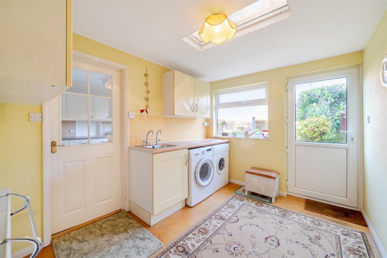 Images for Bradden Way, Greens Norton, NN12