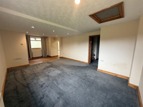 Click the photo for more details of Uplyme Road, Lyme Regis