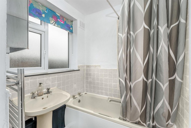 Images for Chacombe Road, Middleton Cheney, Banbury