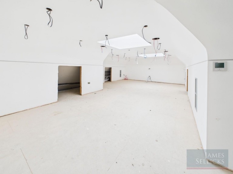 Images for Stoughton Road, Oadby, Leicestershire