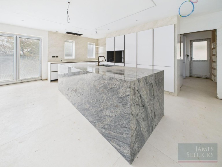 Images for Stoughton Road, Oadby, Leicestershire