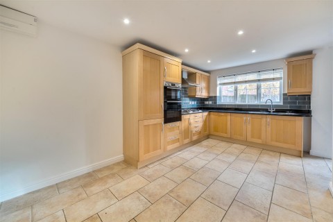 Click the photo for more details of The Old Woodyard, Silverstone, NN12