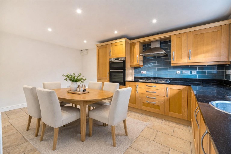 Images for The Old Woodyard, Silverstone, NN12