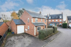 Images for The Old Woodyard, Silverstone, NN12