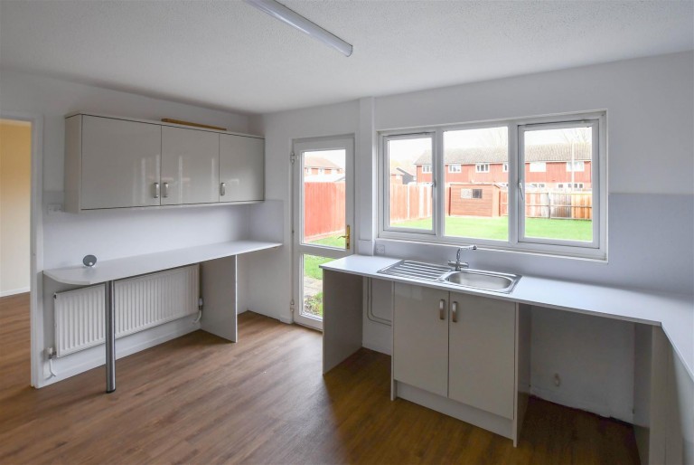 Images for Brickfields Avenue, Newmarket