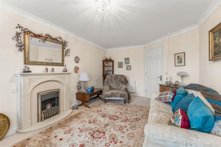 Images for Foxhall Court, School Lane, Banbury