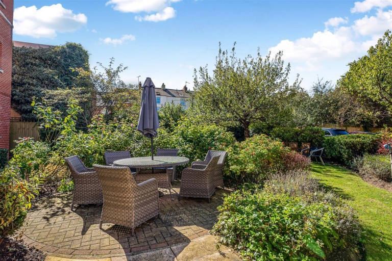 Images for Foxhall Court, School Lane, Banbury