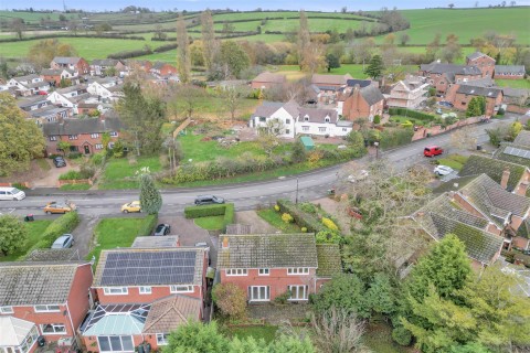 Click the photo for more details of Main Road, Austrey,CV9