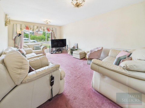 Click the photo for more details of Kingsway Road, Stoneygate, Leicester