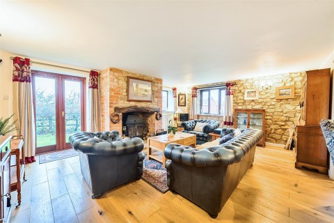 Click the photo for more details of Wood Burcote, Towcester, NN12