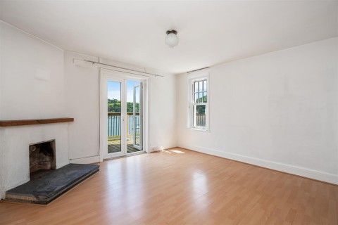 Click the photo for more details of South Town, Dartmouth