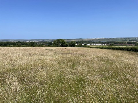 Click the photo for more details of Fremington, Barnstaple