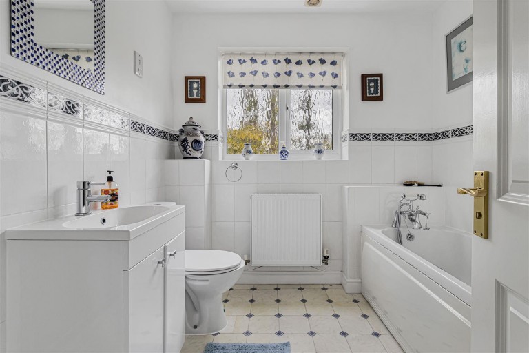 Images for Old Pinewood Way, Papworth Everard, Cambridge