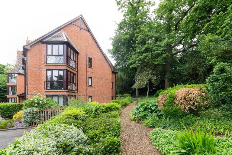 Images for Hornbeam Close, Woodlands, Banbury