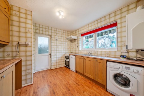 Click the photo for more details of Southey Road, Rugby, CV22