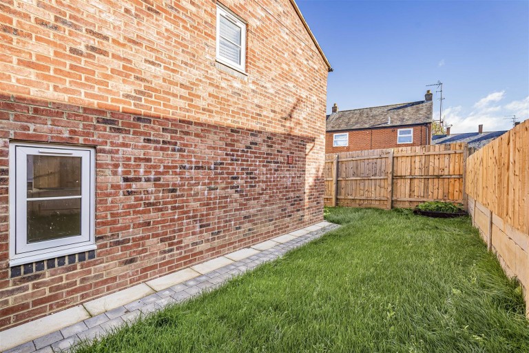 Images for Warwick Street, Daventry, NN11